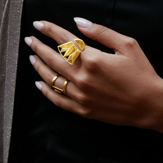 Lily ring