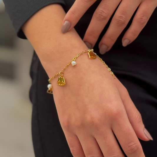 Petal bracelet